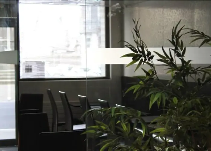 Hotel The Originals du Grand Monarque Nantes Gare